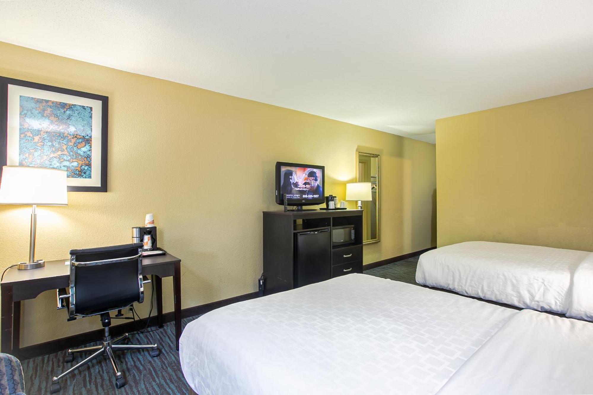 Quality Inn Dayton Airport Englewood Екстер'єр фото