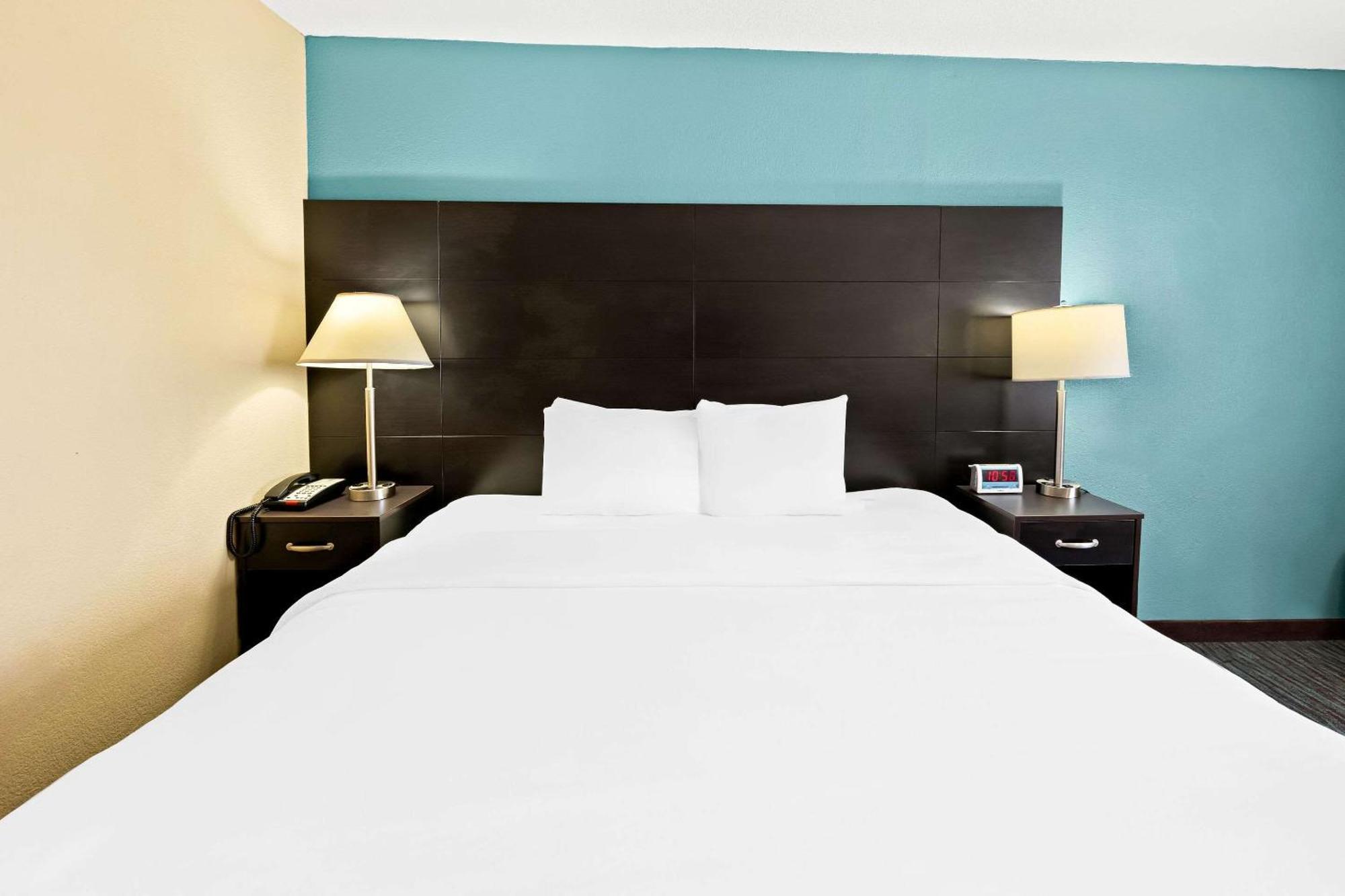 Quality Inn Dayton Airport Englewood Екстер'єр фото
